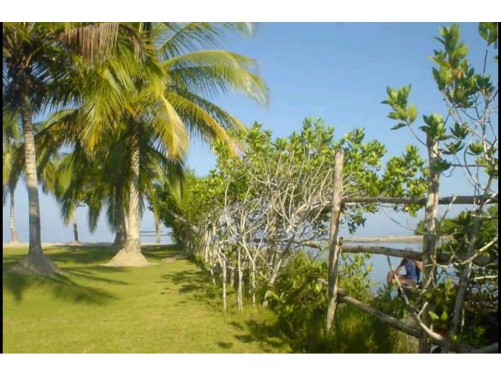 Isla En Venta al Norte de Tolu - 1