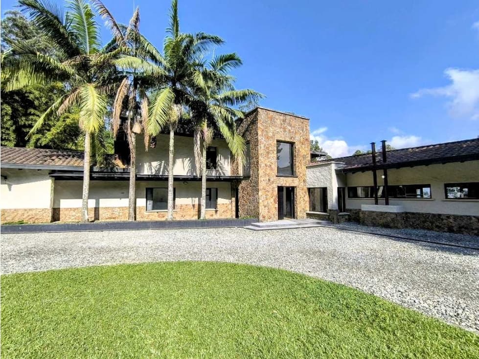(J) Casa Campestre en venta en Caldas - 1