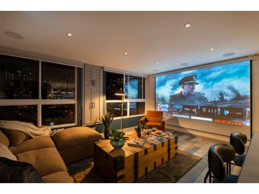 (LA)Vive en una de las zonas más exclusivas y caminables de Medellín - 1