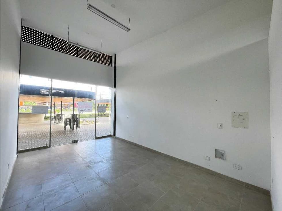 Local comercial en ARRENDAMIENTO - 1