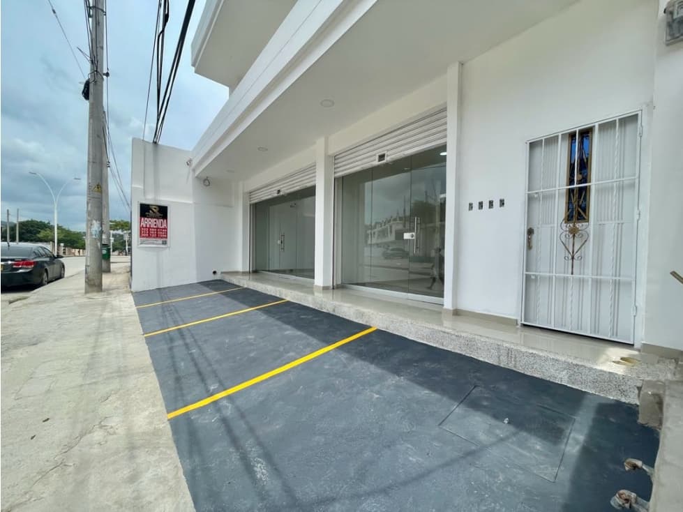 Local comercial en arriendo sobre la avenida del rio Santa Marta - 1