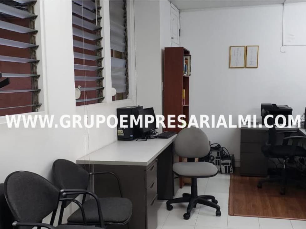 LOCAL CONSULTORIO EN VENTA - SECTOR CENTRO DE LA CIUDAD COD: 27955 - 1