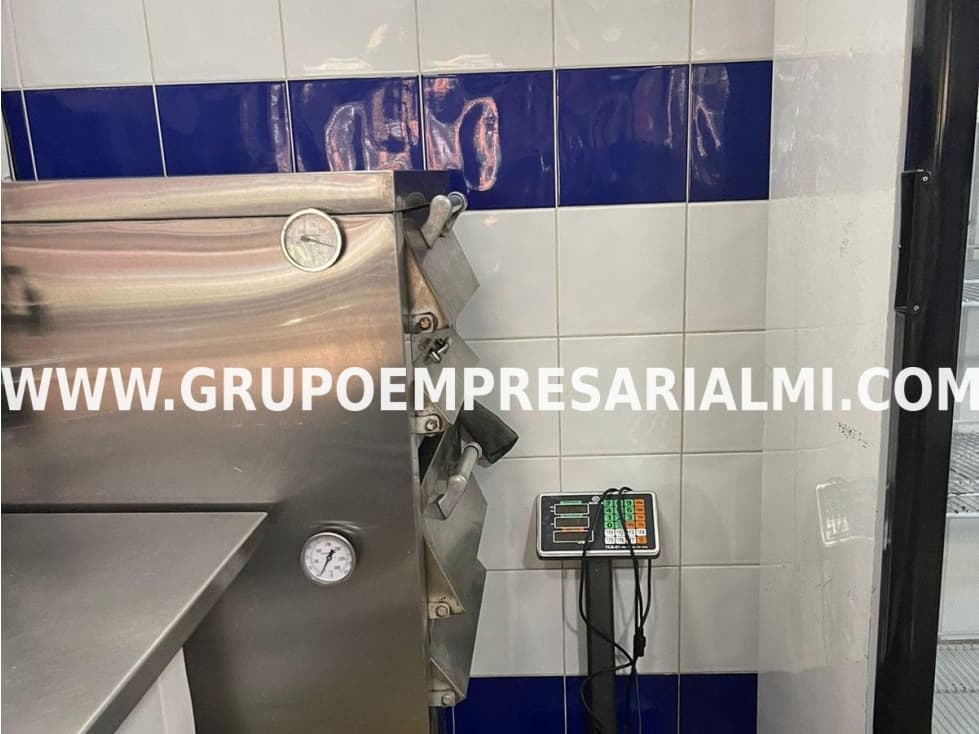 LOCAL EN ARRIENDO- SECTOR LAURELES COD: 27333 - 1