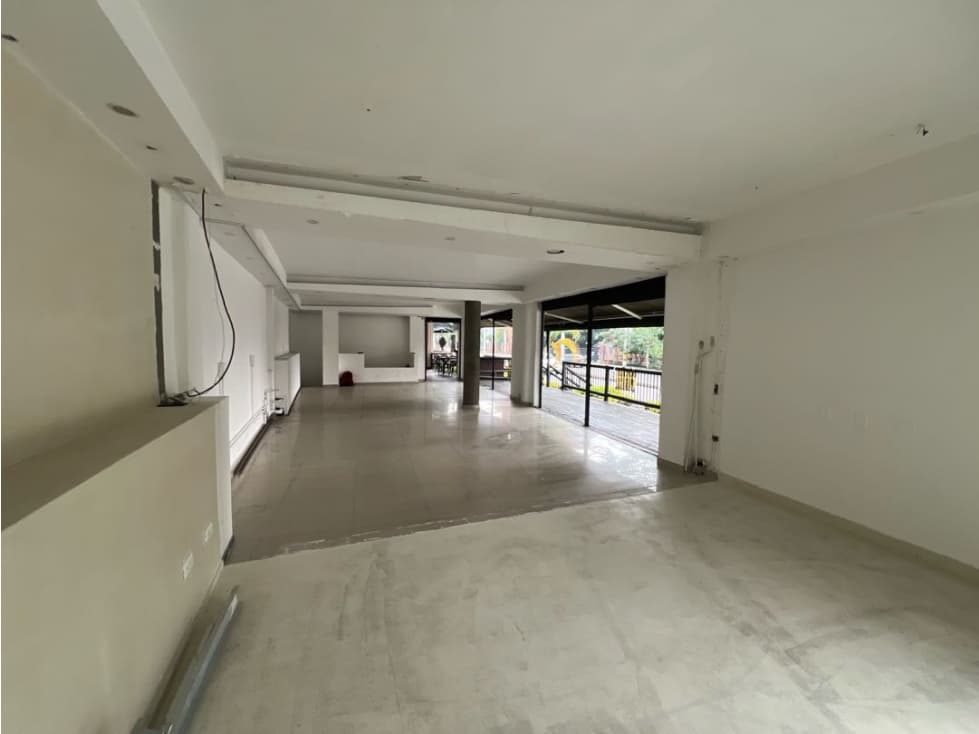 local en arriendo Terracina - 1