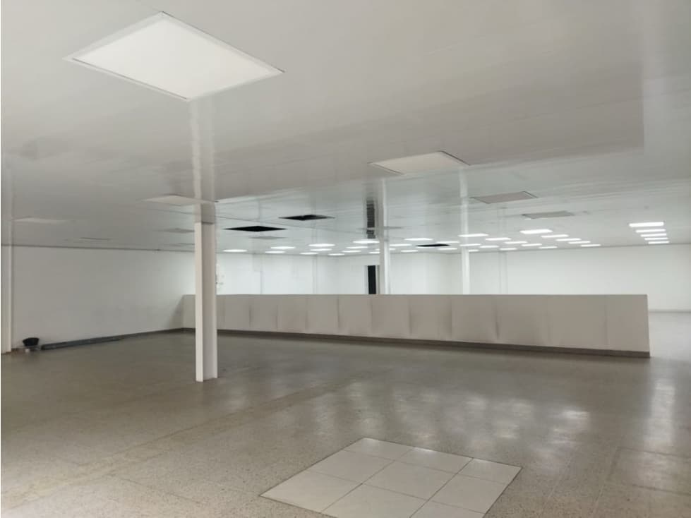 Arriendo Local comercial Bella Suiza, Bogota - 1