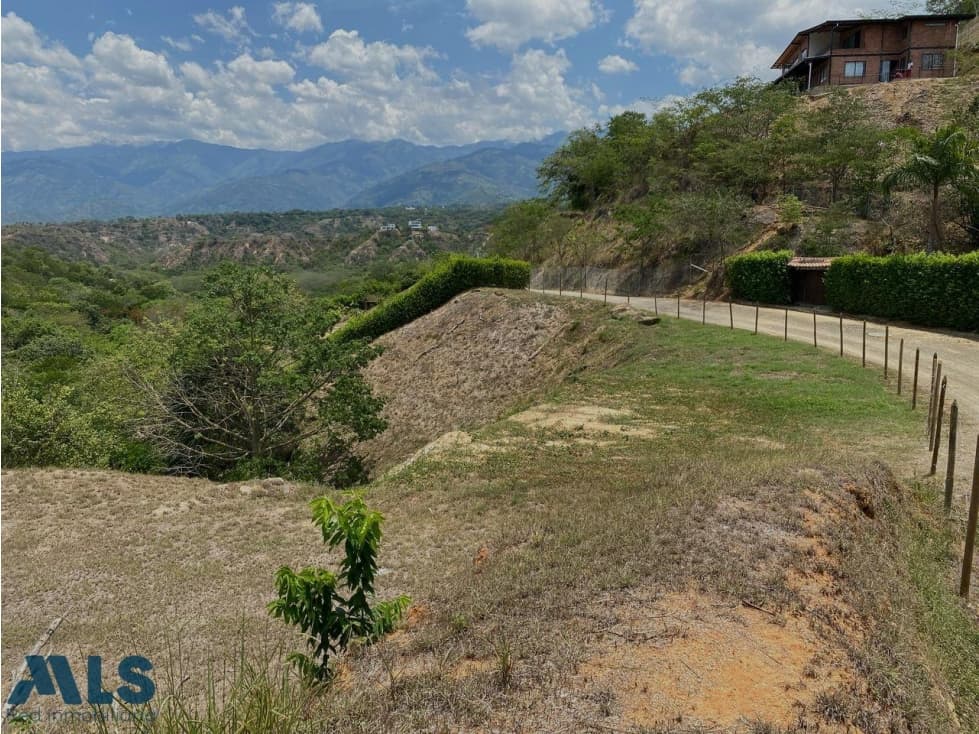 Lote de oportunidad en Sopetrán(MLS#255520) - 1