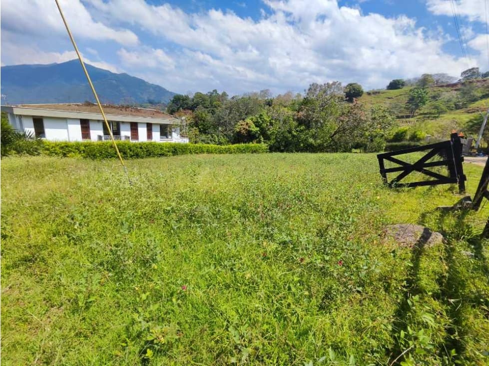 Lote En Venecia Excelente ubicación en Parcelacion - 1