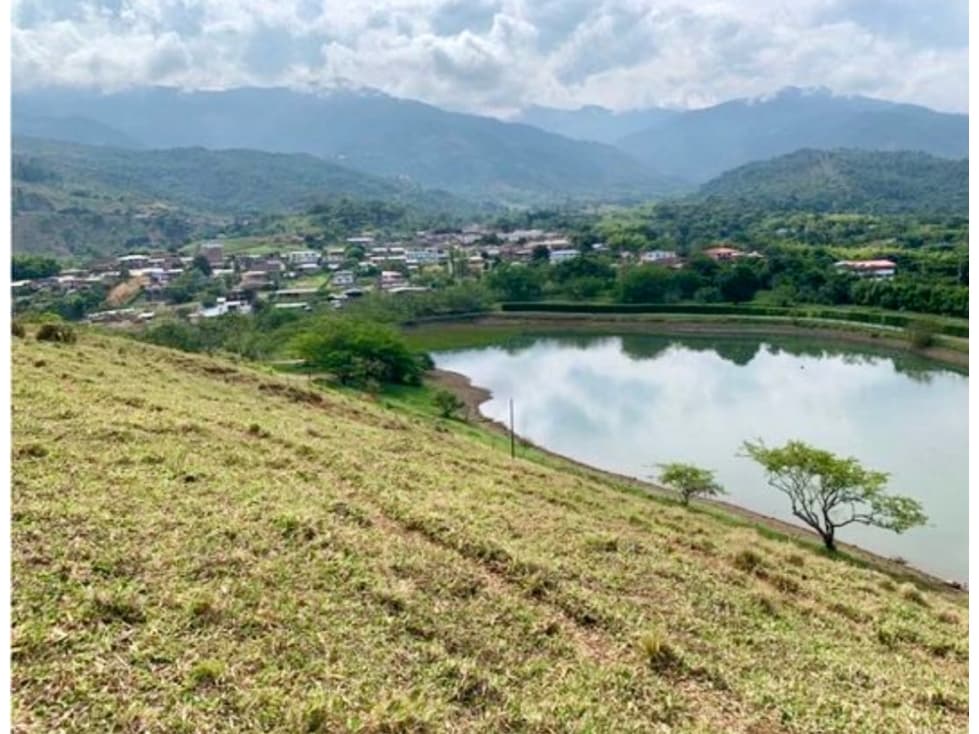 Lote en venta en condominio campestre Lagos de Maracaibo Palmira Valle - 1