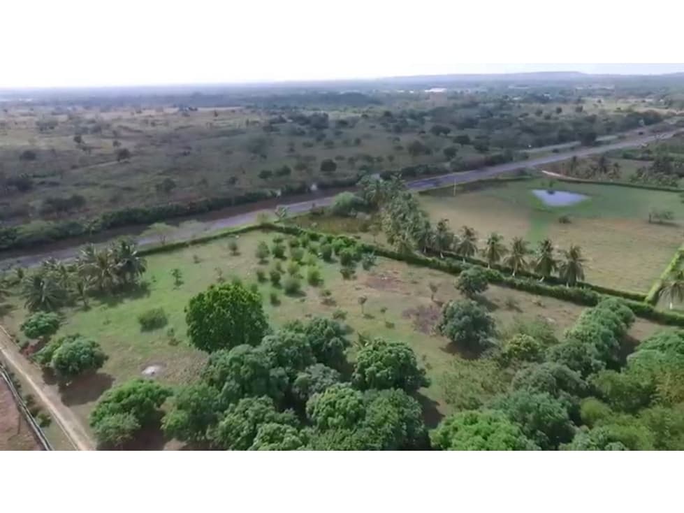 Lote en Venta Variante Mamonal Cartagena - 1