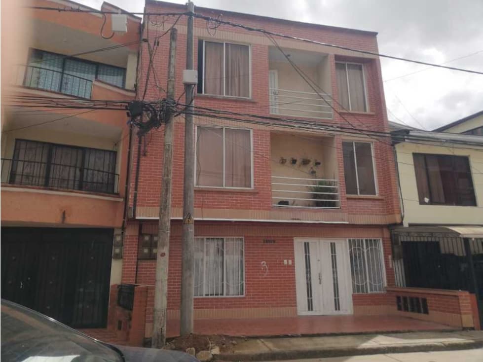Luxa inmobiliaria vende EDIFICIO BARRIO CIUDAD JARDIN. 4 APARTAMENTOS - 1