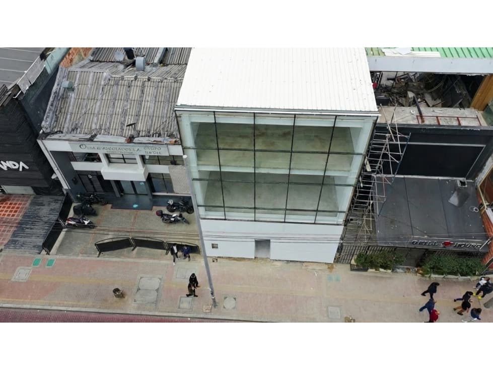 SE ARRIENDA LOCAL COMERCIAL EN ZONA T BOGOTA - 1