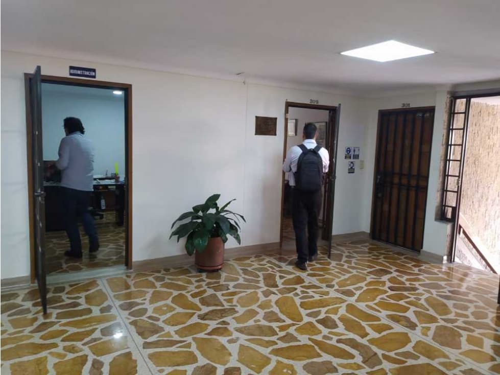 Oficina en Envigado Centro - 1