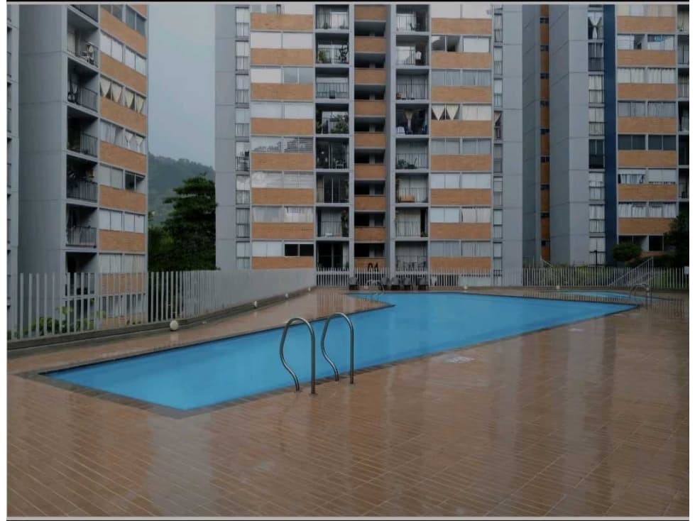 Oportunidad de inversión. Apartamento en venta en la Estrella - 1