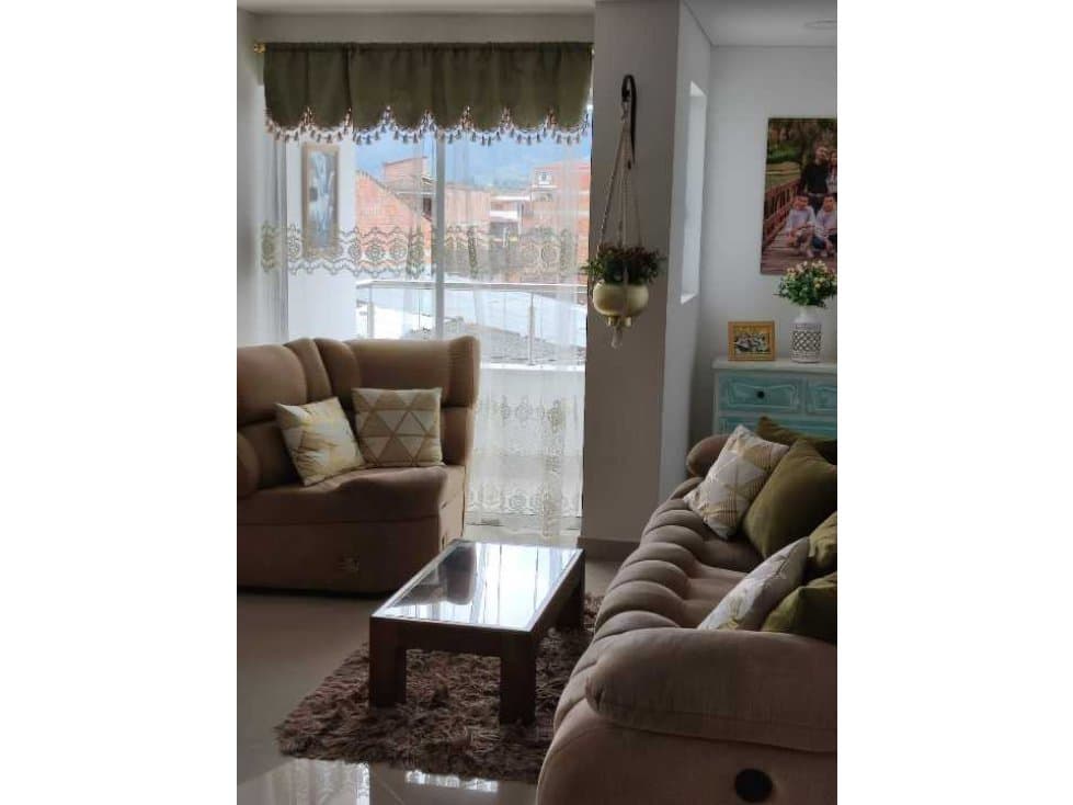 Oportunidad LINDO APARTAMENTO EN VENTA PARQUE PRINCIPAL CARMEN VÍBORAL - 1