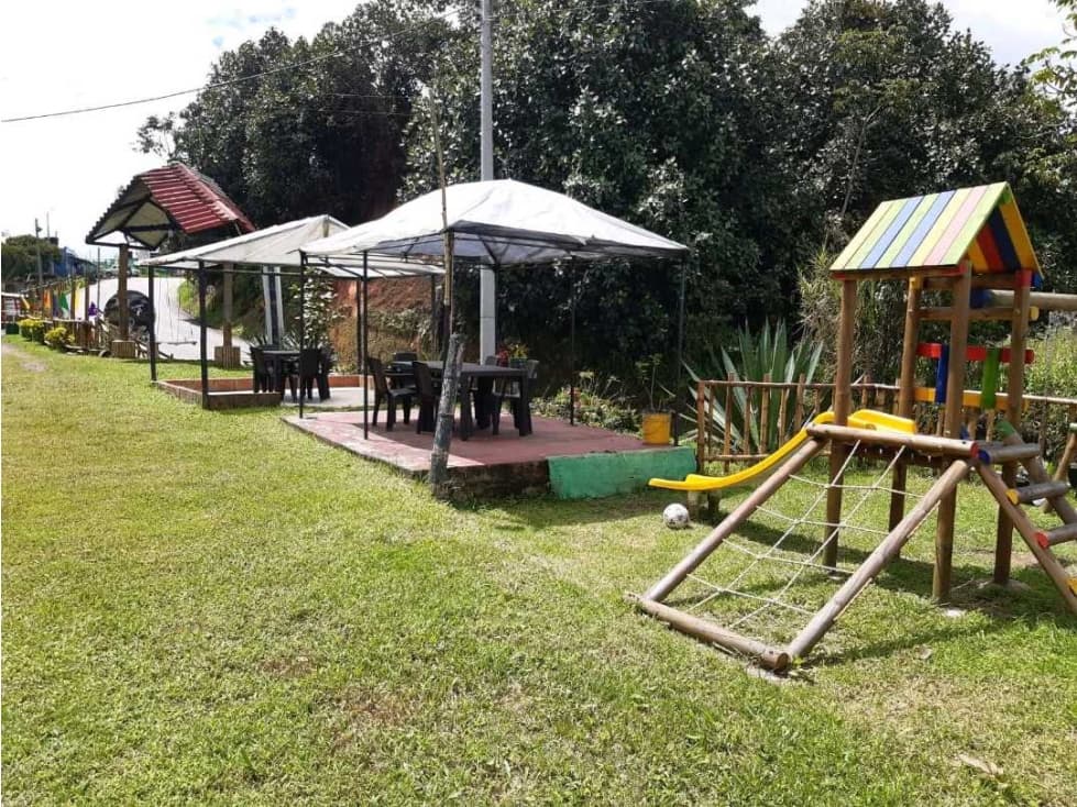 ¡Oportunidad única! Parador campestre en venta vía Fresno (Tolima) - 1
