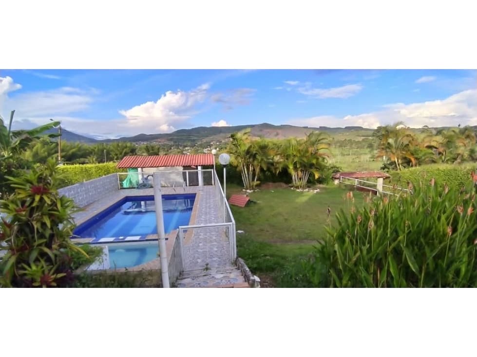 Pavas La Cumbre Valle Colombia - Hermosa finca con piscina en venta - 1