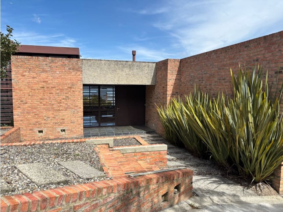 PORTAL DE FUSCA VENTA CASA ESPECTACULAR - 1