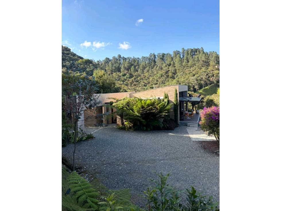 Renta casa unidad cerrada amoblada Escobero - 1