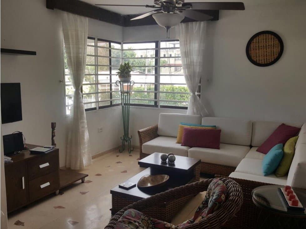 Se Arrienda Apartamento Amoblado Cuidad Jardín - 1