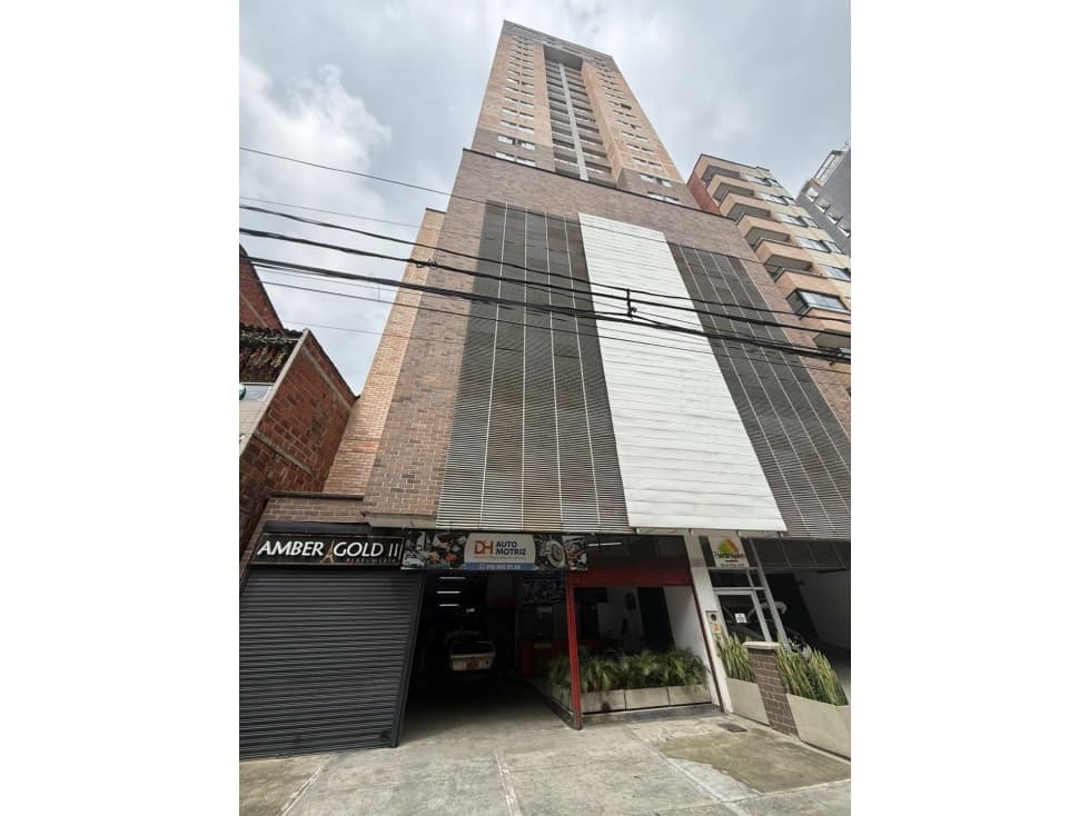 Se arrienda bodega en sabaneta, sector calle larga - 1