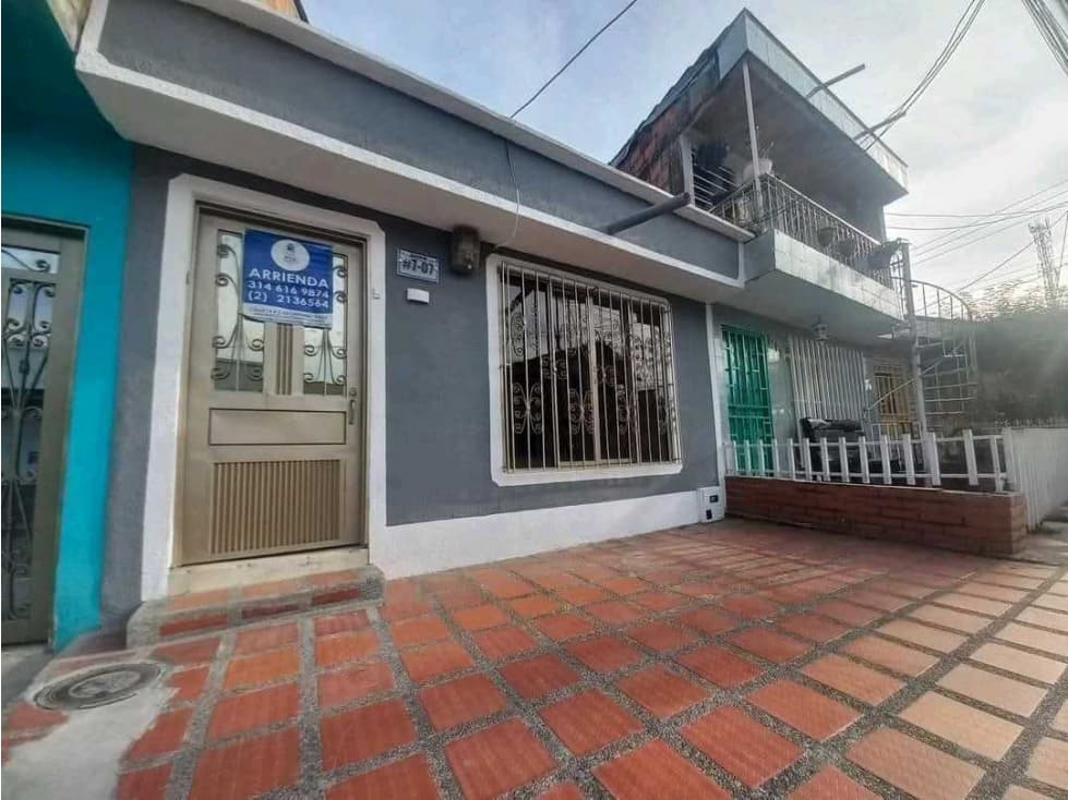 SE ARRIENDA CASA CARLOS HOLMES CARTAGO VALLE - 1