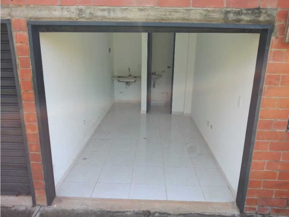 Se Arrienda Local Comercial en Parques de Castilla, Jamundíi - 1