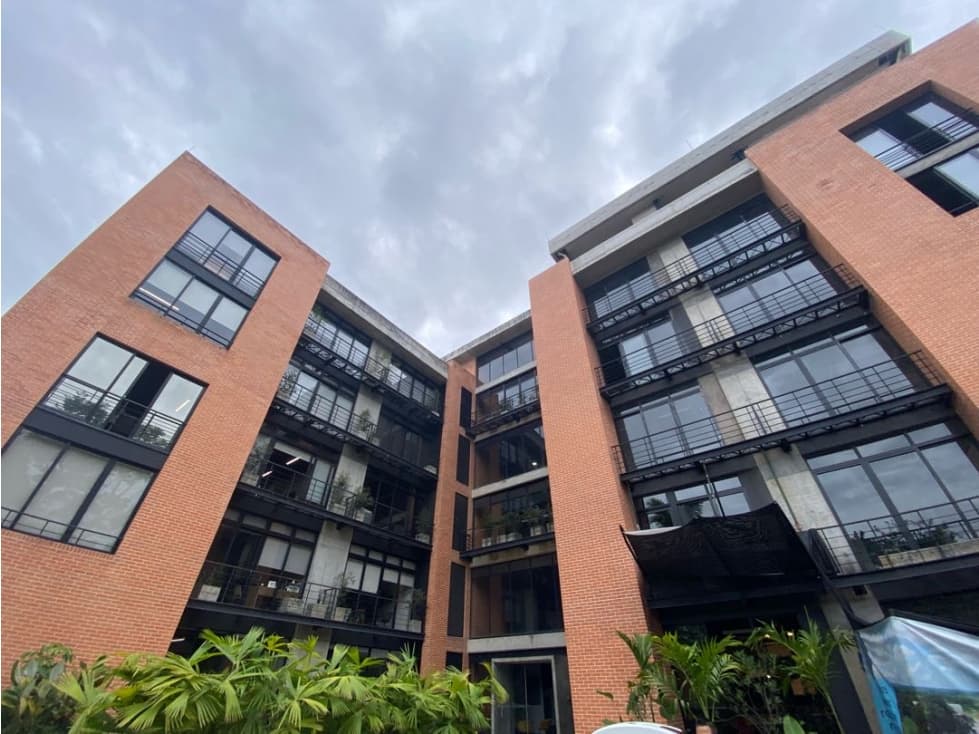 Se Arrienda Oficina en el Centro de Negocios de Cerritos - 1