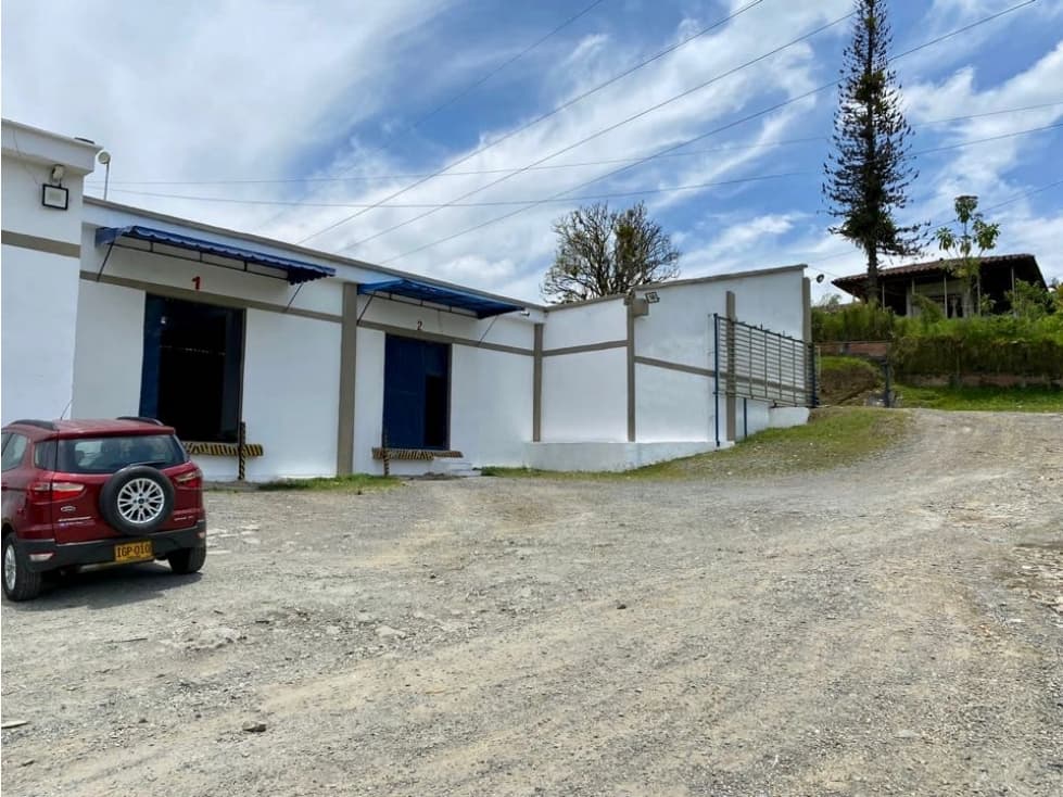 SE VENDE BODEGA VIA SANTA ROSA A PEREIRA - 1