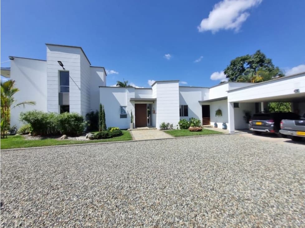 Se ARRIENDA casa campestre cerca al Club Campestre - 1