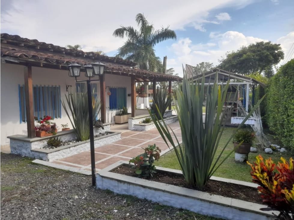 SE VENDE CASA CAMPESTRE - VIA ALCALA - 1