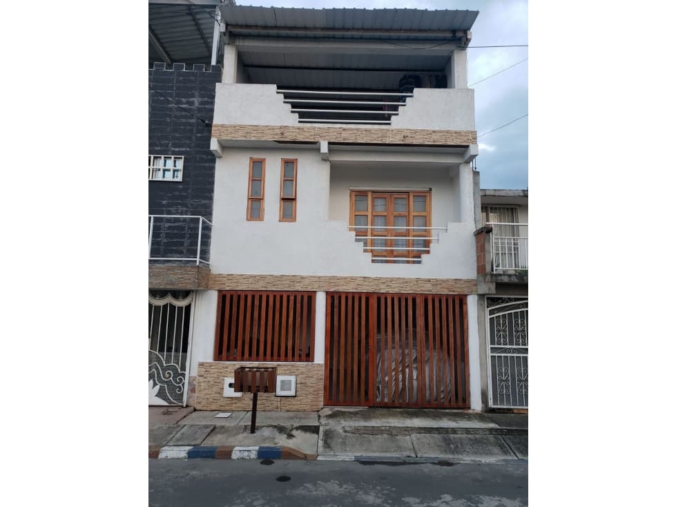 Se Vende Casa En el poblado Campestre - 1