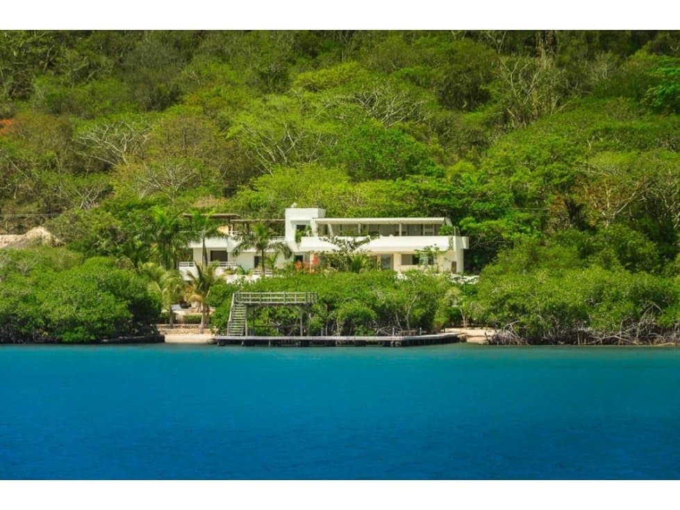 SE VENDE CASA DE PLAYA, BARÚ , CHOLÓN, TERRENO 2 HECTÁREAS - 1