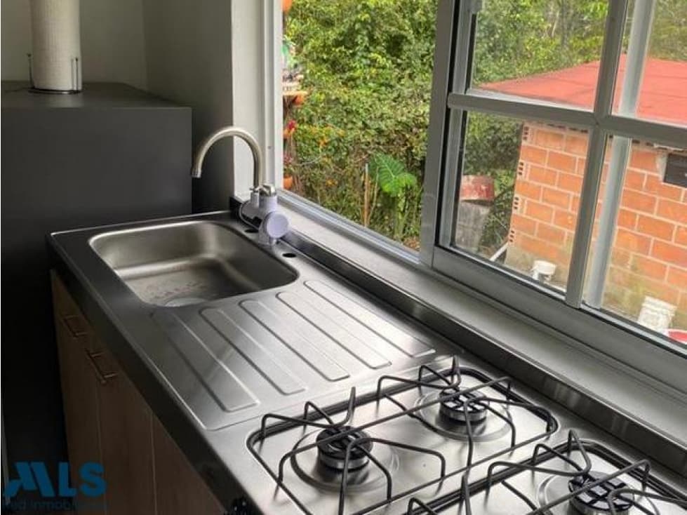 SE VENDE CASA FINCA EN GUARNE(MLS#240620) - 1