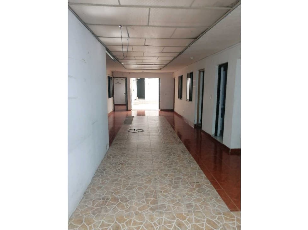 Se vende casa-local niquia cerca centro comercial. - 1