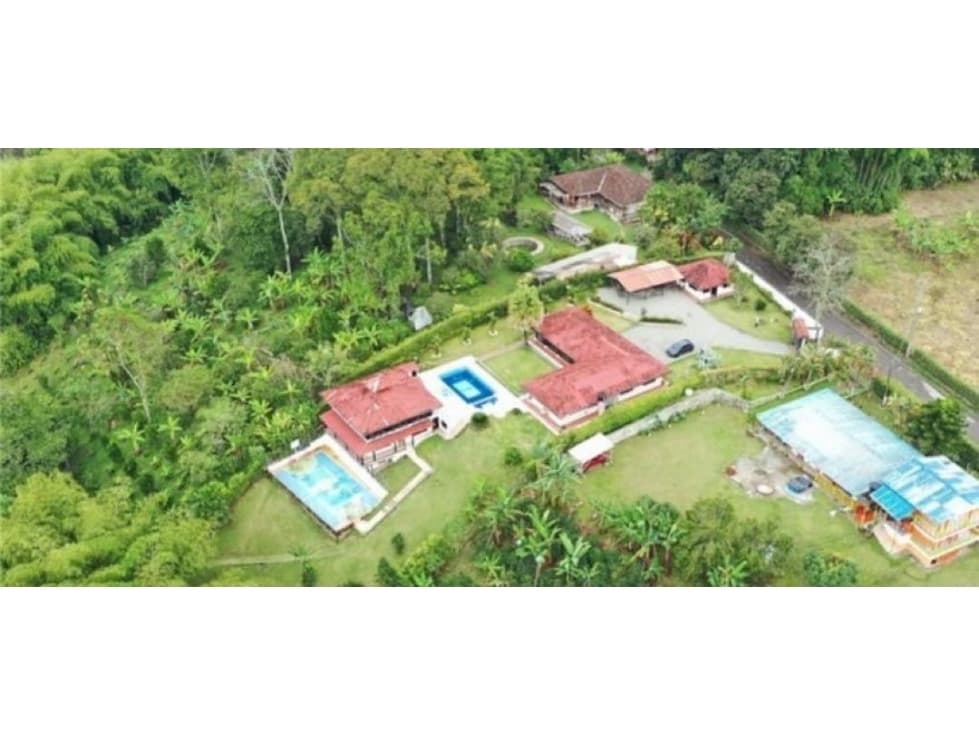 Se Vende Chalet - Vía Montenegro Pueblo Tapao - 1