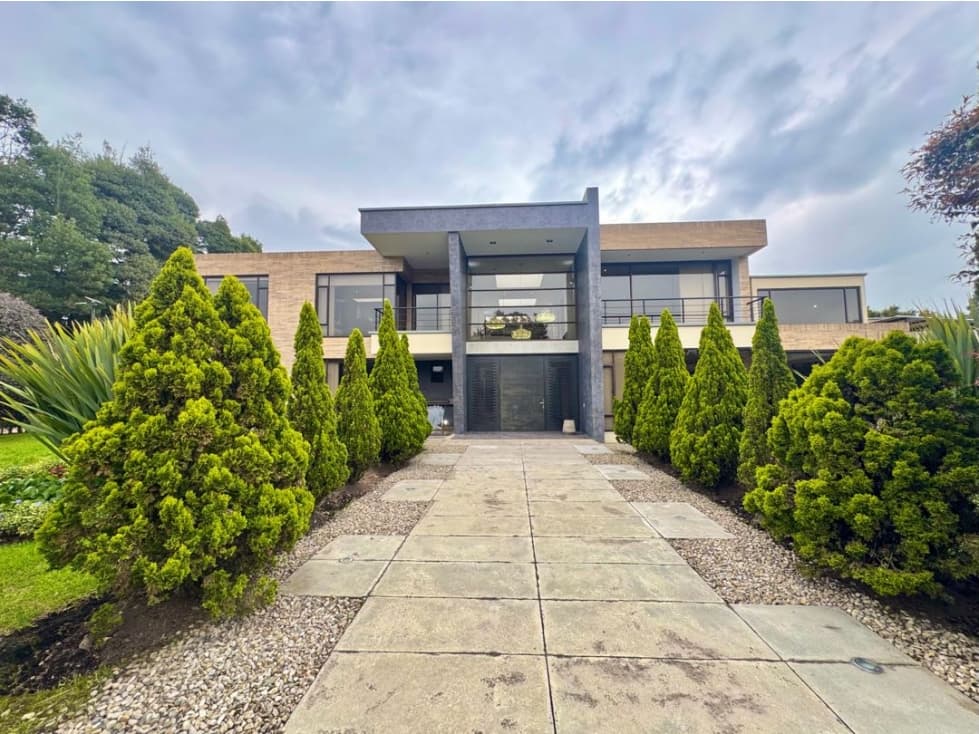 Se vende espectacular casa en Guaymaral - 1