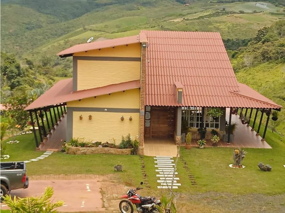 Se vende Finca en Pavas - 1