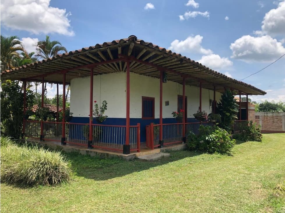 Se Vende Finca en Quimbaya Quindio - 1