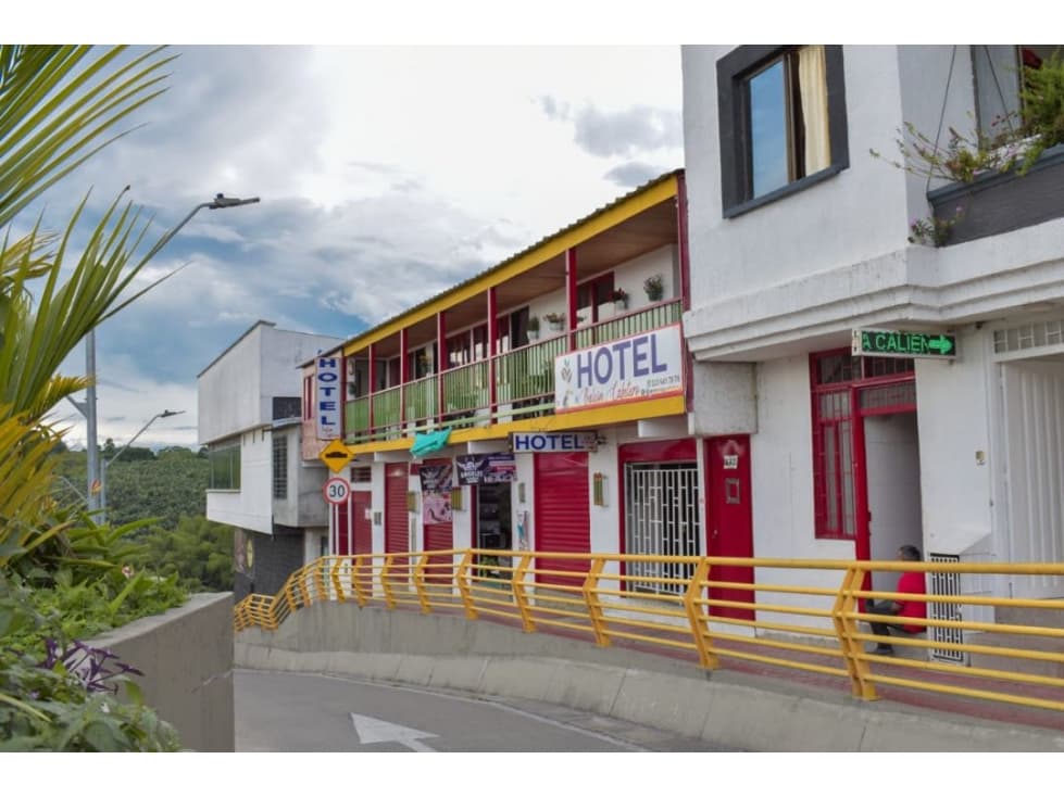 Se Vende Hotel en Montenegro Quindio - 1