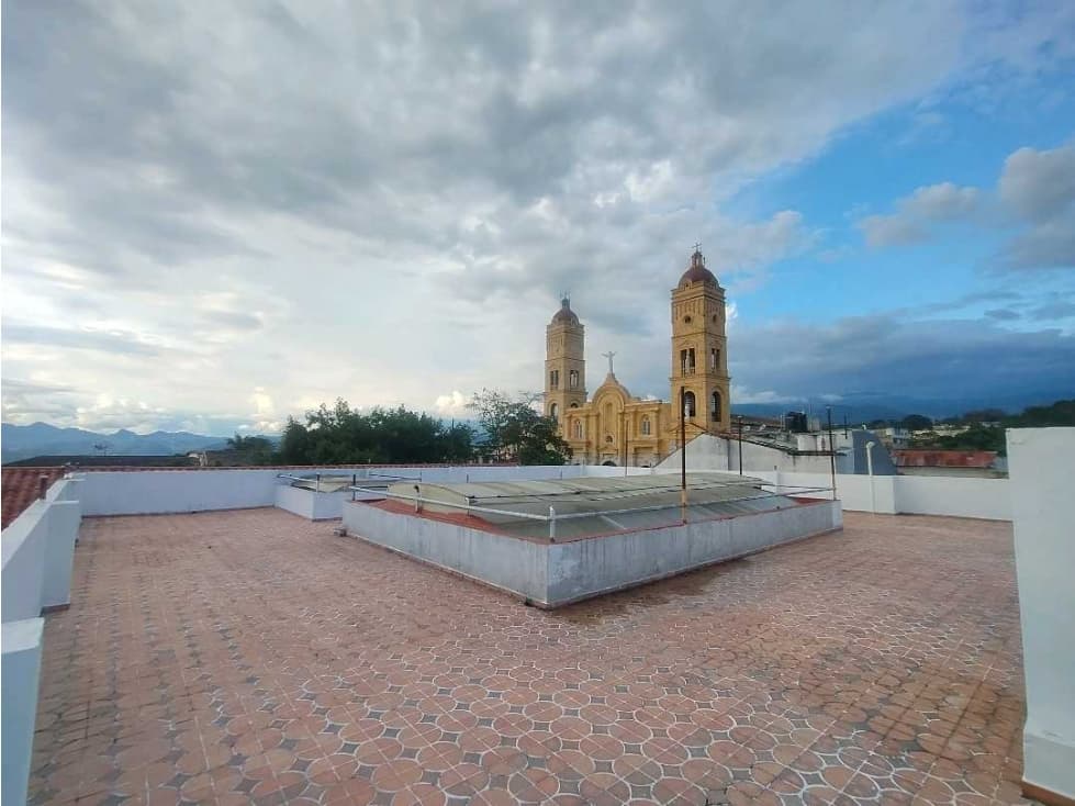 Se vende Local Central en La Mesa Cundi - 1