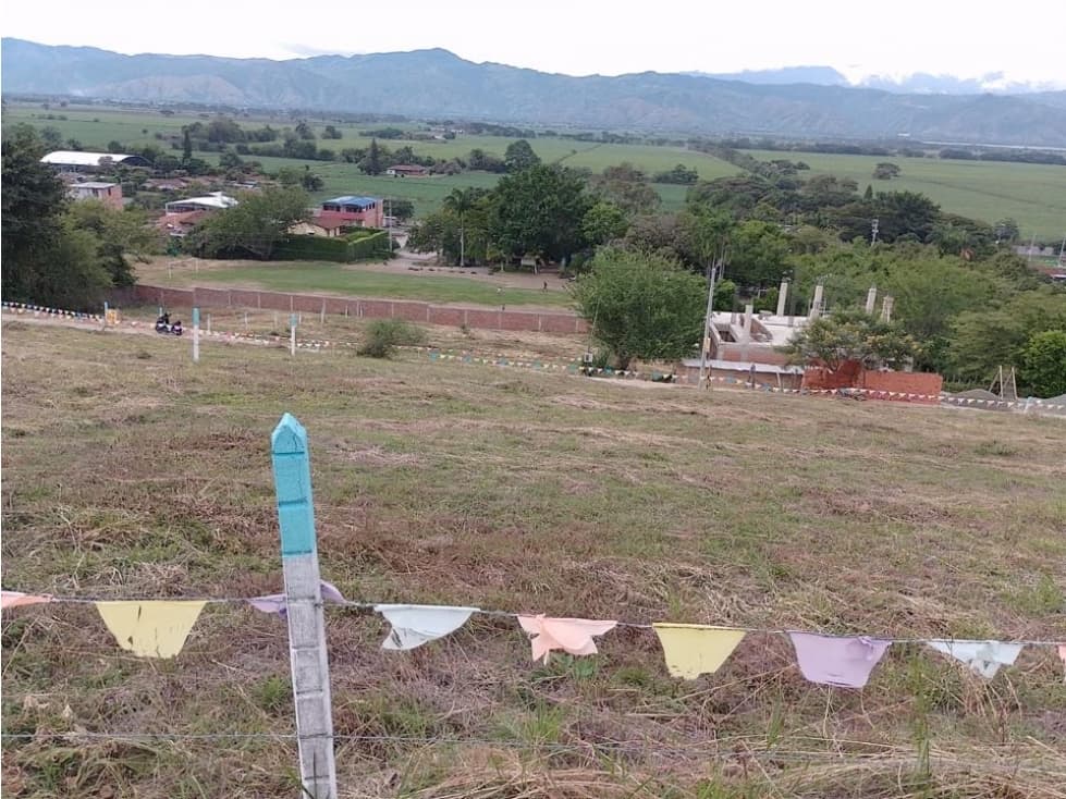 SE VENDE LOTES EN CONDOMIO EN BUGA LO WASI - 1