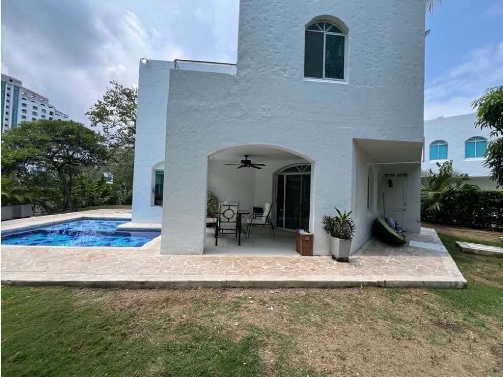 Se vende casa en Pozos Colorados, Santa Marta - 1