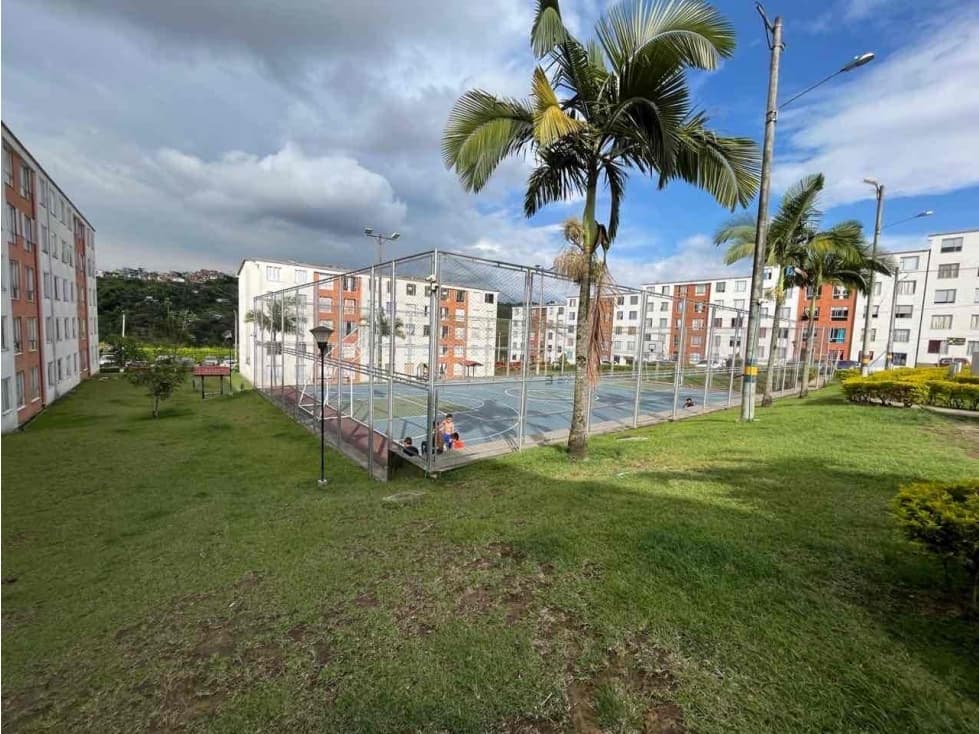 Vendo Apartamento totalmente remodelado - 1