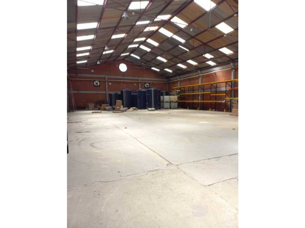 VENDO BODEGA SIBERIA CALLE 80 SIN PEAJE, AUTOPISTA MEDELLÍN - 1