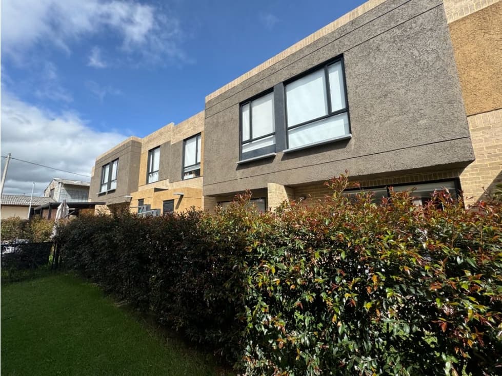 Vendo casa campestre de dos niveles en conjunto en Cajicá. - 1