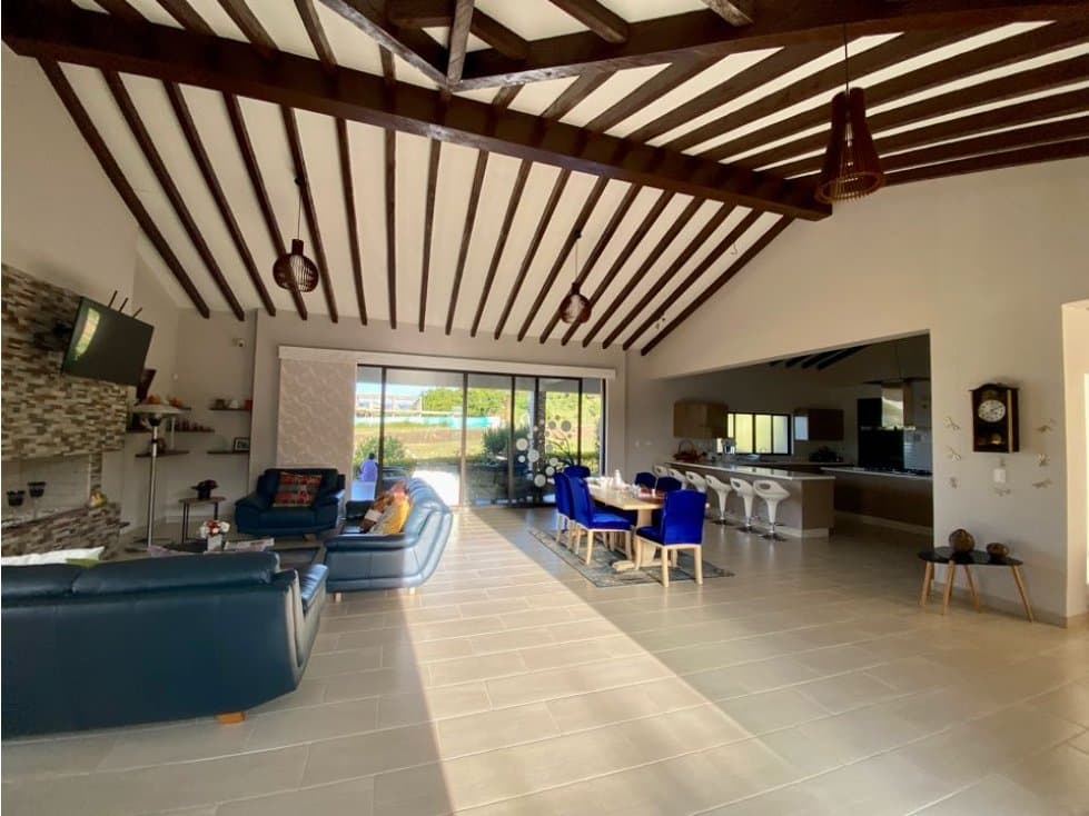 VENDO CASA EN LA SELVA, VÍA LA CEJA SAN ANTONIO, ORIENTE ANTIOQUEÑO - 1