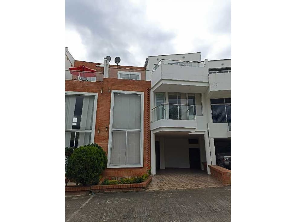 Vendo Casa en Pacho hermosa y amplia - 1