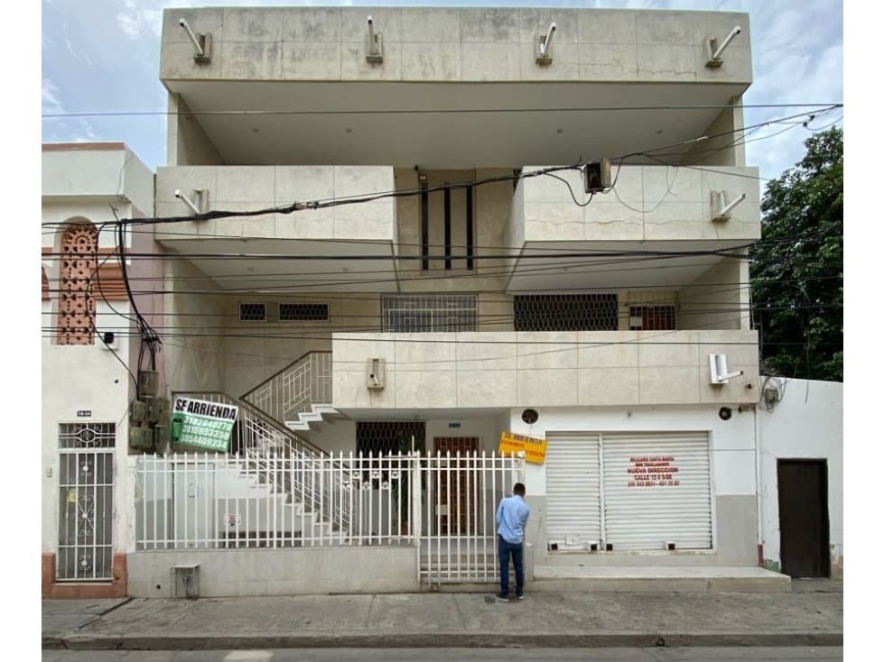 Vendo edificio para proyecto en el centro de Santa Marta - 1