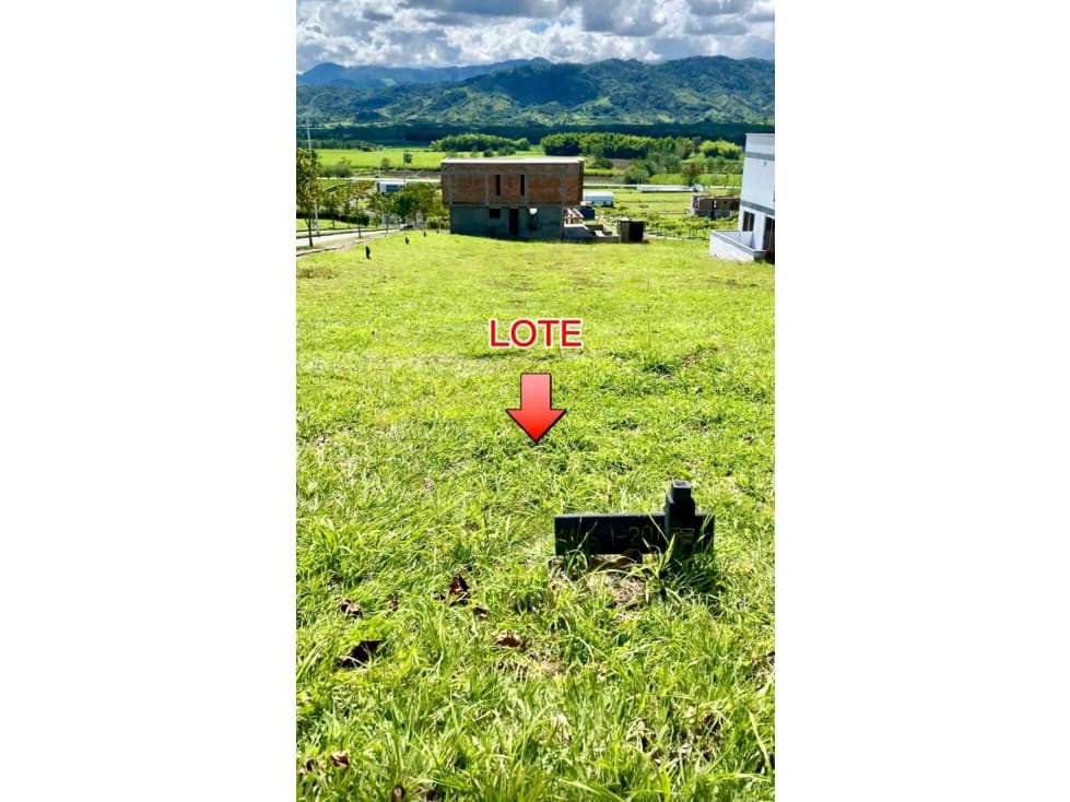 VENDO LOTE ESQUINERO EN LINDO CONDOMINIO - 1