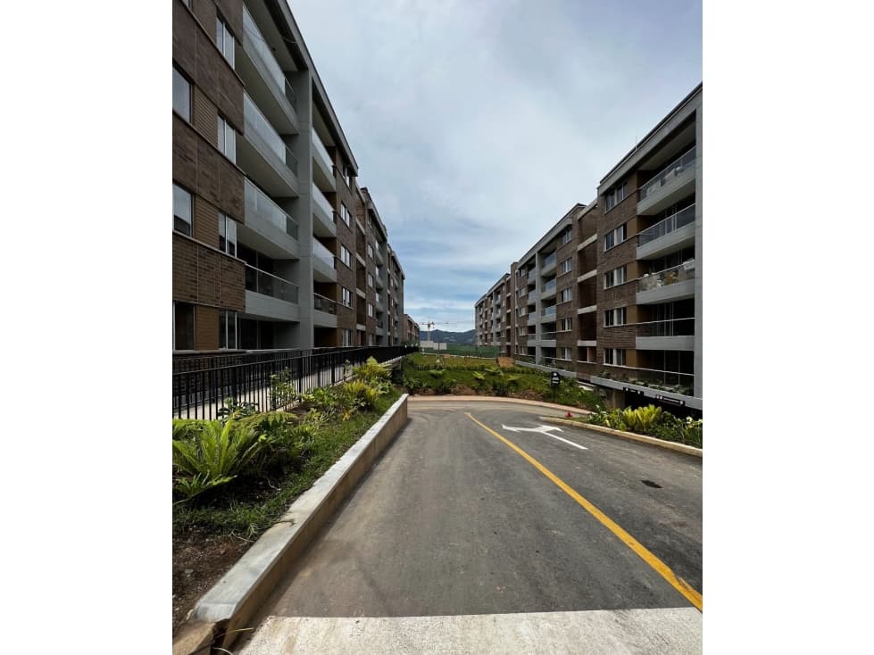 Venta apartamento obra gris en Lorient, La Ceja - 1